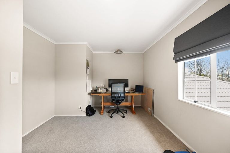Photo of property in 5 Fernwater Place, Flagstaff, Hamilton, 3210