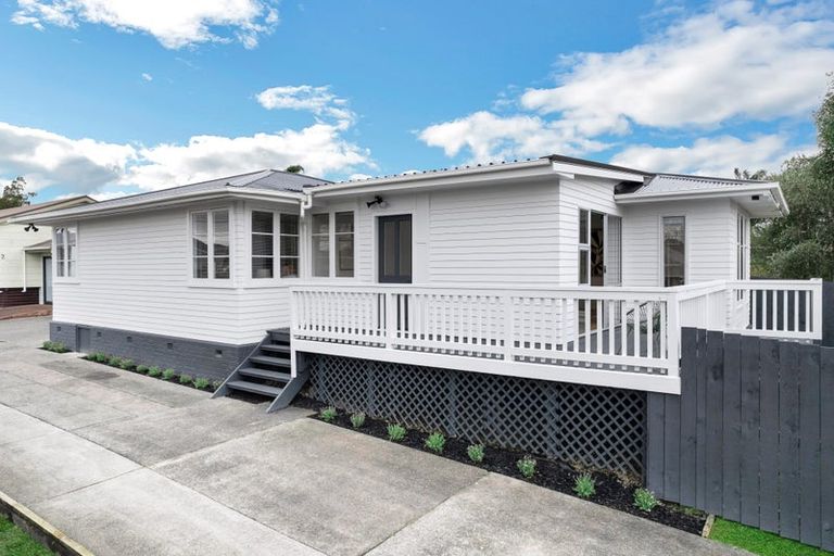 Photo of property in 1/41 Strid Road, Te Atatu South, Auckland, 0610