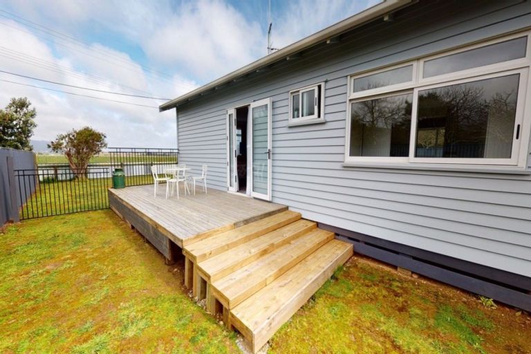 Photo of property in 76 Whakahoro Road, Manakau, Levin, 5573