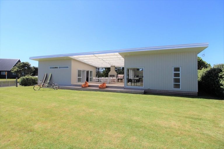 Photo of property in 134 Harbour Drive, Matarangi, Whitianga, 3592