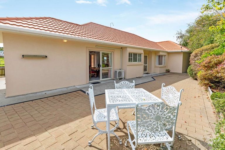 Photo of property in 3 Barnett Drive, Marton, 4710