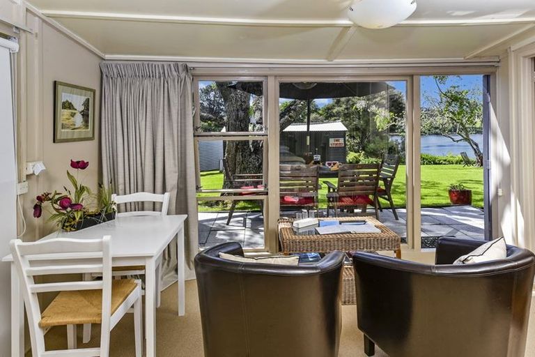 Photo of property in 51 Kent Terrace, Riverhead, 0820