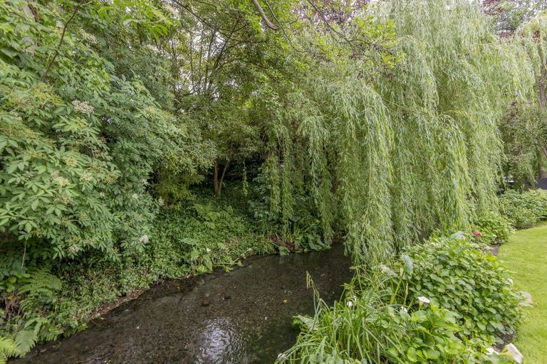 Photo of property in 36 Weka Street, Fendalton, Christchurch, 8041