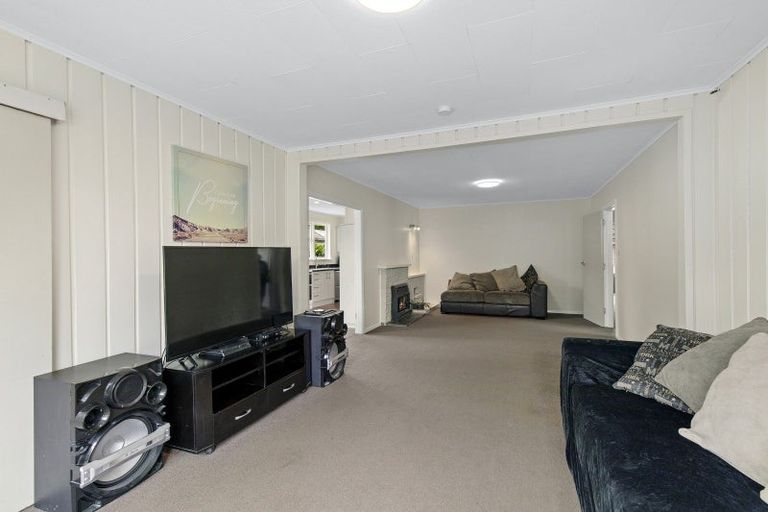 Photo of property in 15 Maher Street, Elderslea, Upper Hutt, 5018