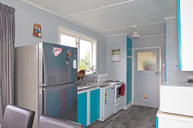 Photo of property in 20 Ash Street, Holmes Hill, Oamaru, 9401