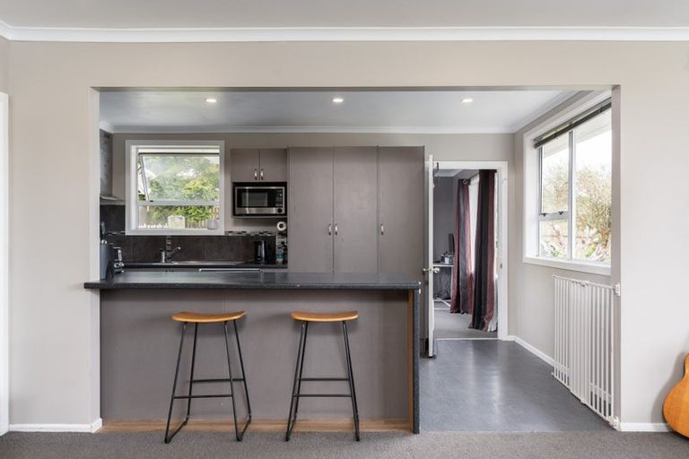 Photo of property in 12 Mexted Crescent, Ranui, Porirua, 5024