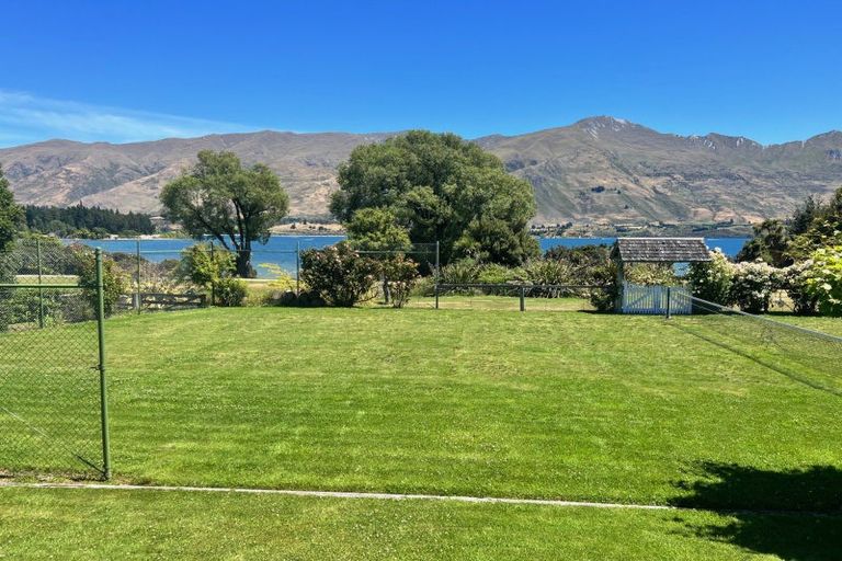 Photo of property in 11 Waimana Place, Wanaka, 9305