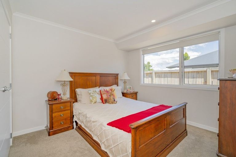 Photo of property in 120 Kupe Drive, Whitianga, 3510