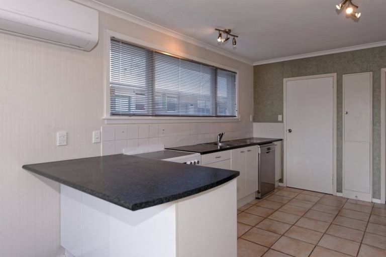 Photo of property in 2/20 Arlington Street, Burnside, Christchurch, 8053