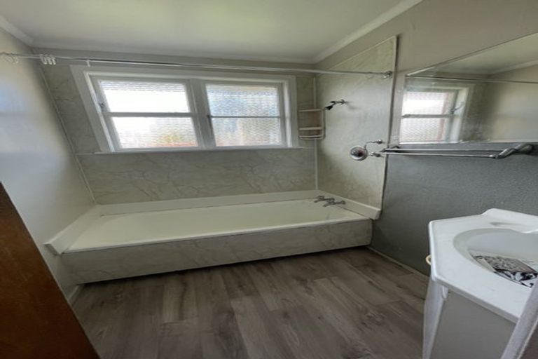 Photo of property in 3b Charles Street, Levin, 5510