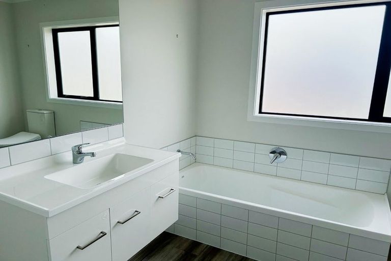 Photo of property in 370 Western Lake Road, Western Lake, Featherston, 5773