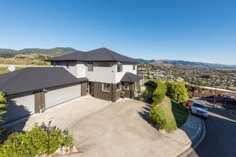 Photo of property in 22 Heemskerck Place, Britannia Heights, Nelson, 7010