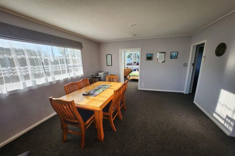 Photo of property in 74 Awamoa Road, Holmes Hill, Oamaru, 9401