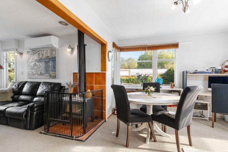Photo of property in 4 Laurel Place, Awapuni, Palmerston North, 4412