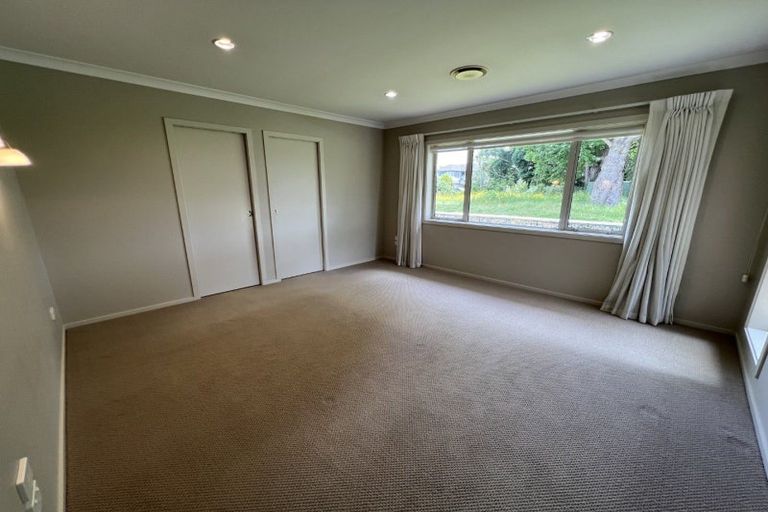 Photo of property in 10 Hokowhitu Court, Hokowhitu, Palmerston North, 4410