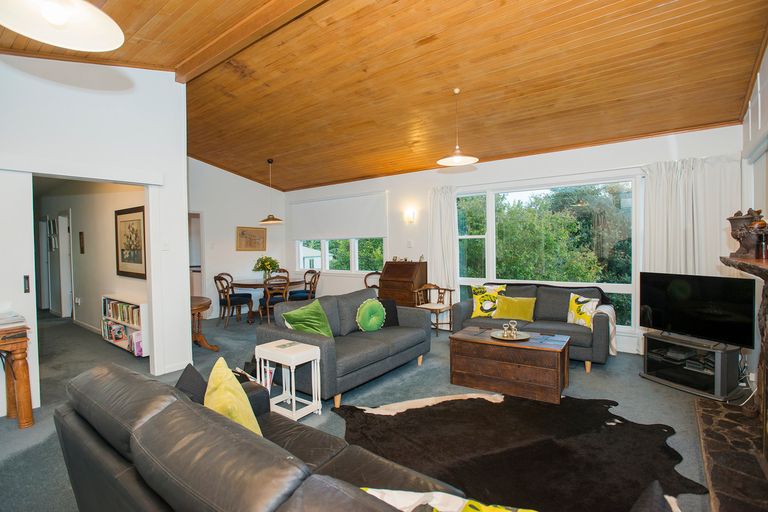 Photo of property in 16 Stanford Crescent, Whataupoko, Gisborne, 4010