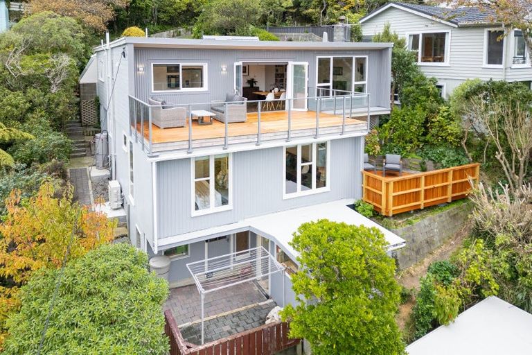 Photo of property in 11 Rutland Way, Wadestown, Wellington, 6012