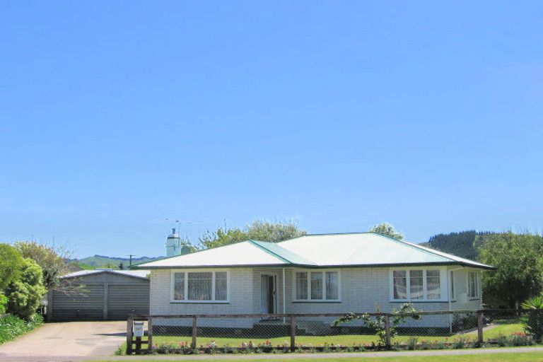 Photo of property in 287 Stout Street, Riverdale, Gisborne, 4010
