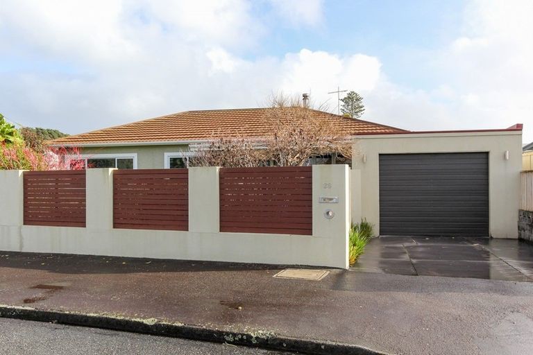 Photo of property in 28 Beach Street, Fitzroy, New Plymouth, 4312