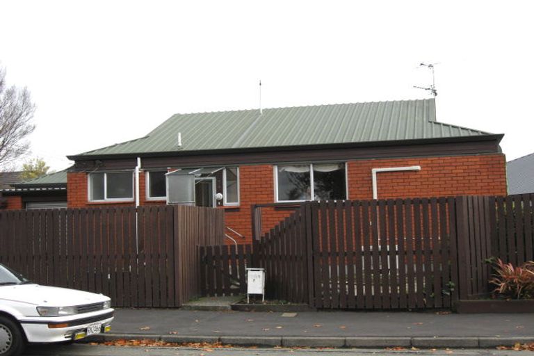 Photo of property in 2/7 Fraser Street, Papanui, Christchurch, 8052