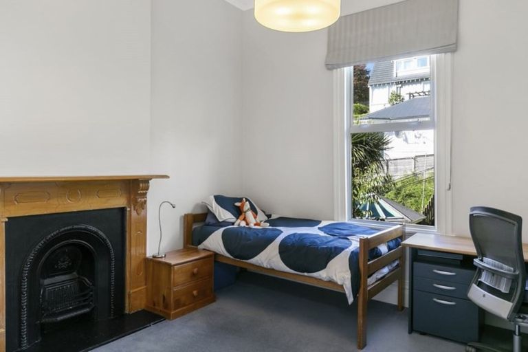 Photo of property in 31 Rawhiti Terrace, Kelburn, Wellington, 6012