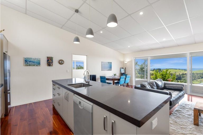 Photo of property in 23 Saqa Way, Matapouri, Whangarei, 0173