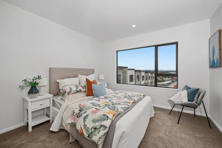 Photo of property in 2/1 Egremont Street, Belmont, Auckland, 0622