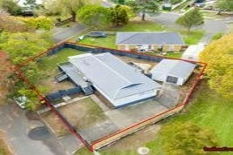 Photo of property in 14 Chantal Place, Red Hill, Papakura, 2110