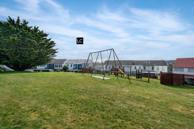 Photo of property in 11 Hollydale Grove, Churton Park, Wellington, 6037