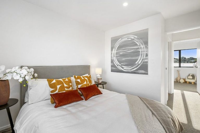 Photo of property in 3/4 Limestone Drive, Hobsonville, Auckland, 0616