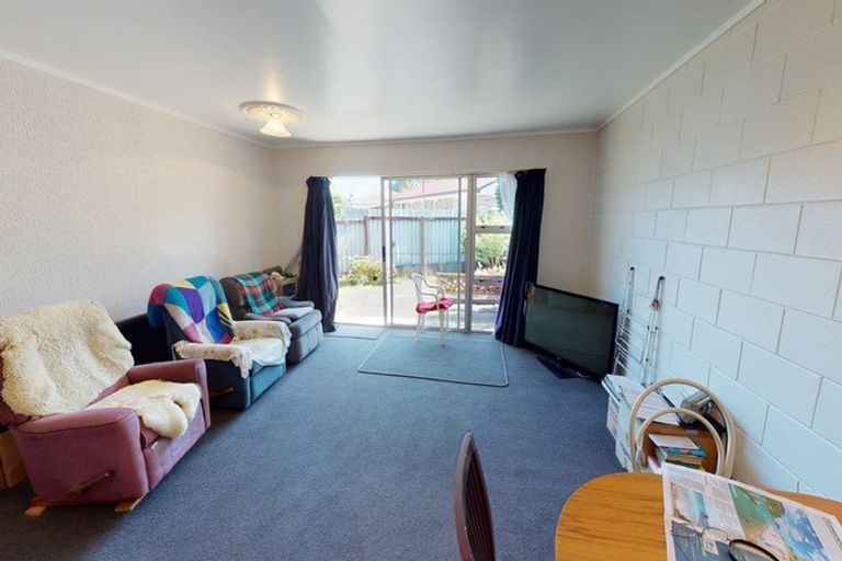Photo of property in 3/82 Porchester Road, Papakura, 2110