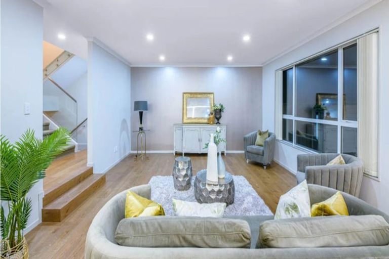 Photo of property in 72 Bur Oak Terrace, Schnapper Rock, Auckland, 0632