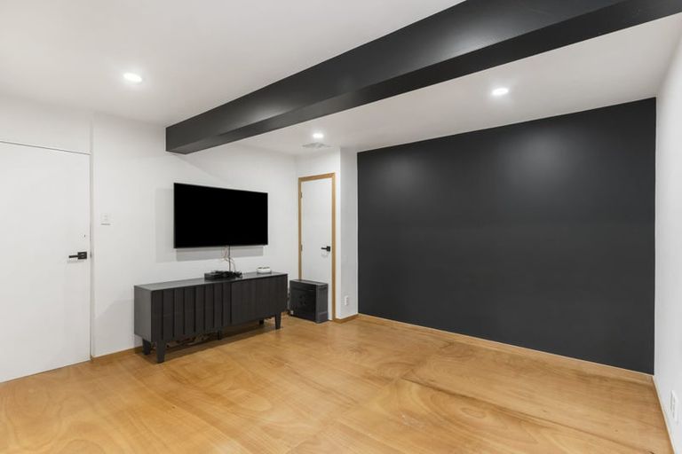 Photo of property in 125 Braemar Road, Castor Bay, Auckland, 0620