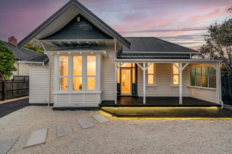 Photo of property in 10 Weston Road, St Albans, Christchurch, 8052