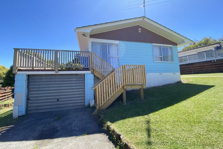 Photo of property in 19 Contessa Drive, Glenfield, Auckland, 0629