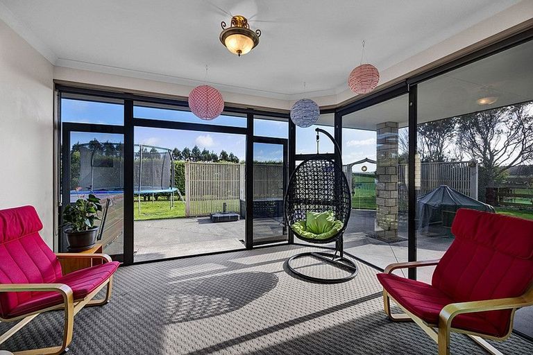 Photo of property in 393 Ketemarae Road, Normanby, Hawera, 4675