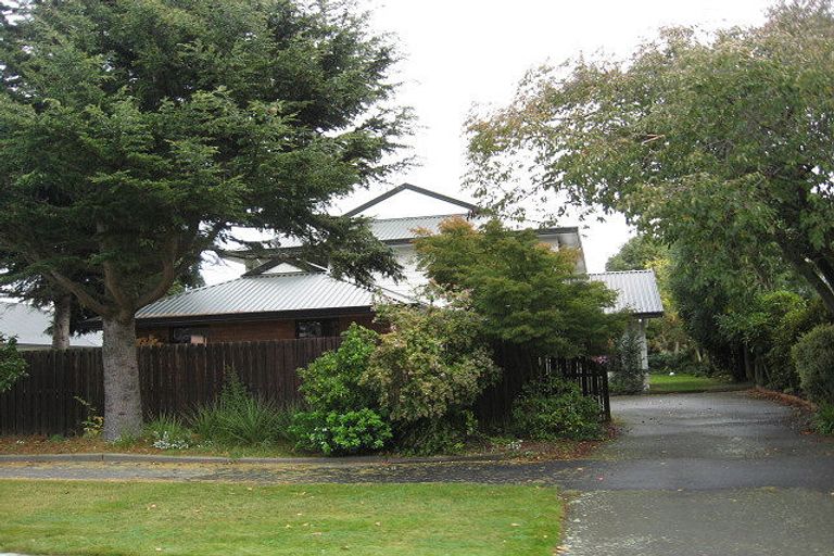 Photo of property in 33 Corfe Street, Ilam, Christchurch, 8041