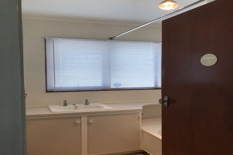 Photo of property in 1/1246 Cameron Road, Gate Pa, Tauranga, 3112