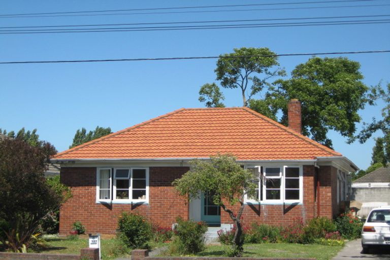 Photo of property in 127 Selwyn Street, Somerfield, Christchurch, 8024