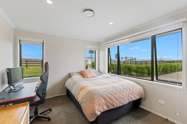 Photo of property in 1 Fernbird Grove, Kerikeri, 0294