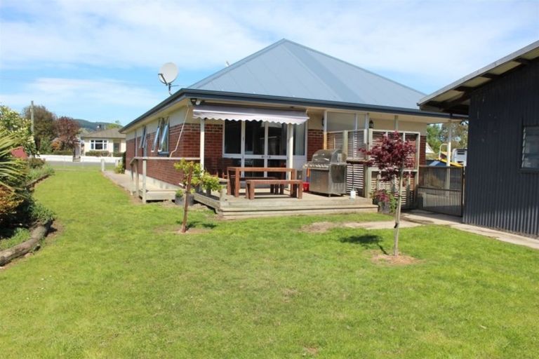 Photo of property in 18 Johnson Street, Milton, 9220