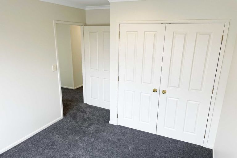 Photo of property in 19 San Bernadino Drive, Henderson, Auckland, 0612