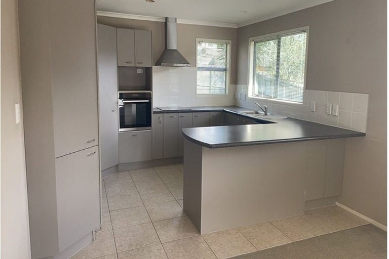 Photo of property in 104 George Deane Place, Greenhithe, Auckland, 0632