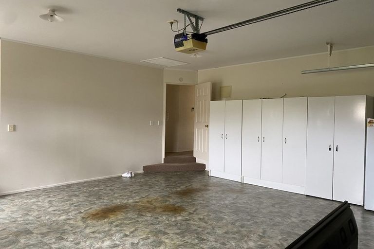 Photo of property in 1/4 Limerick Place, Dannemora, Auckland, 2016