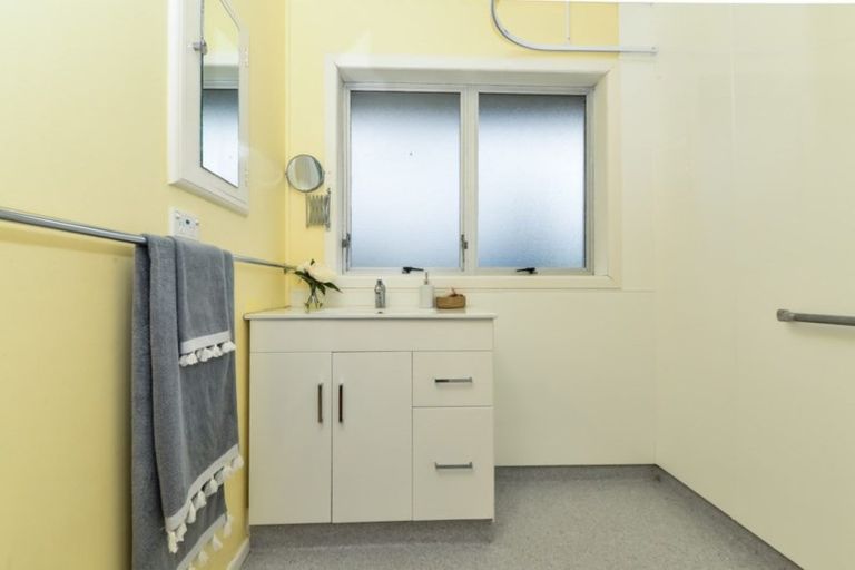 Photo of property in 1/2 Herbert Road, Queenwood, Hamilton, 3210