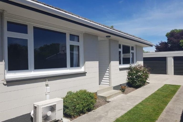 Photo of property in 71 Bretts Road, St Albans, Christchurch, 8052