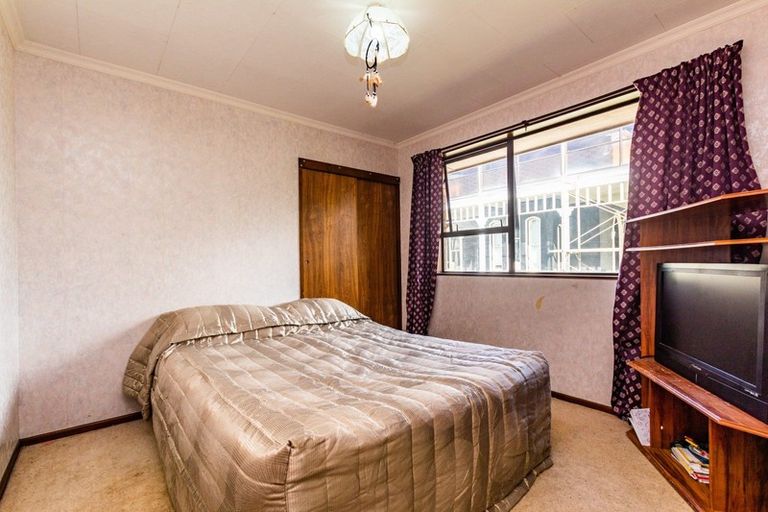 Photo of property in 105 Great North Road, Winton, 9720