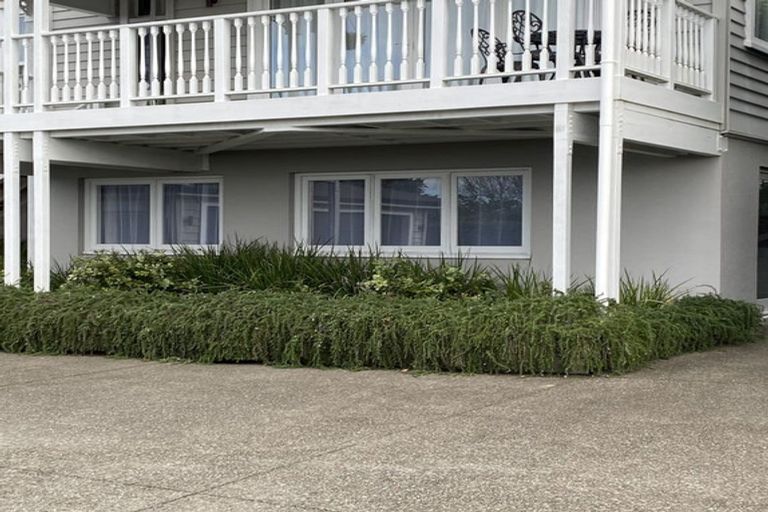 Photo of property in 4 Wakanui Street, Birkenhead, Auckland, 0626