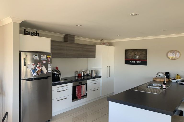 Photo of property in 9 Austen Place, Rolleston, 7614