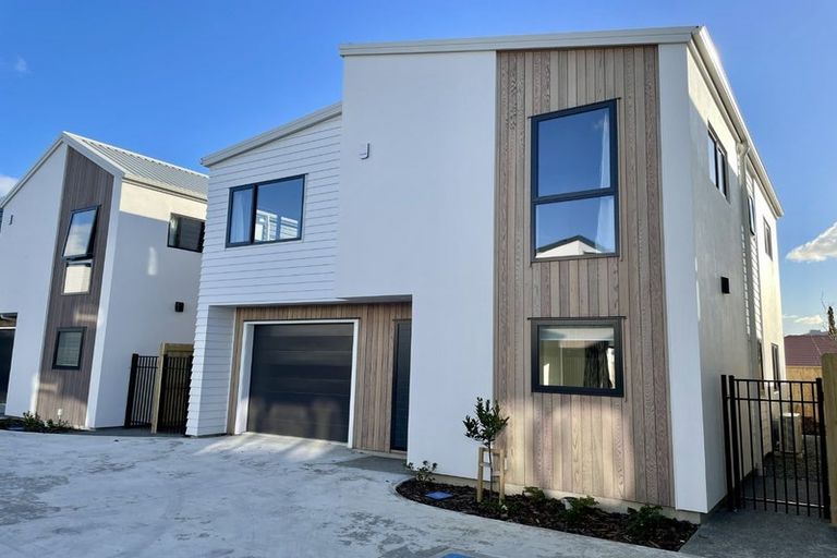 Photo of property in 9 Mamaku Place, Elderslea, Upper Hutt, 5018